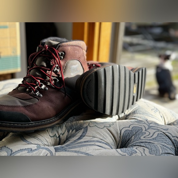 Sorel Hiking Boots - Picture 4 of 4